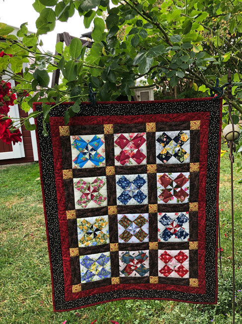 Wandquilt Miniquilt Nine Patch