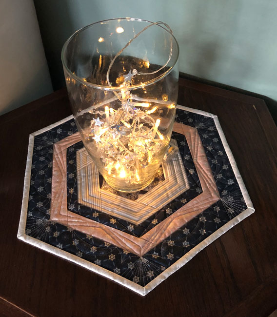 Dunkelblau, Altrosa, Silber